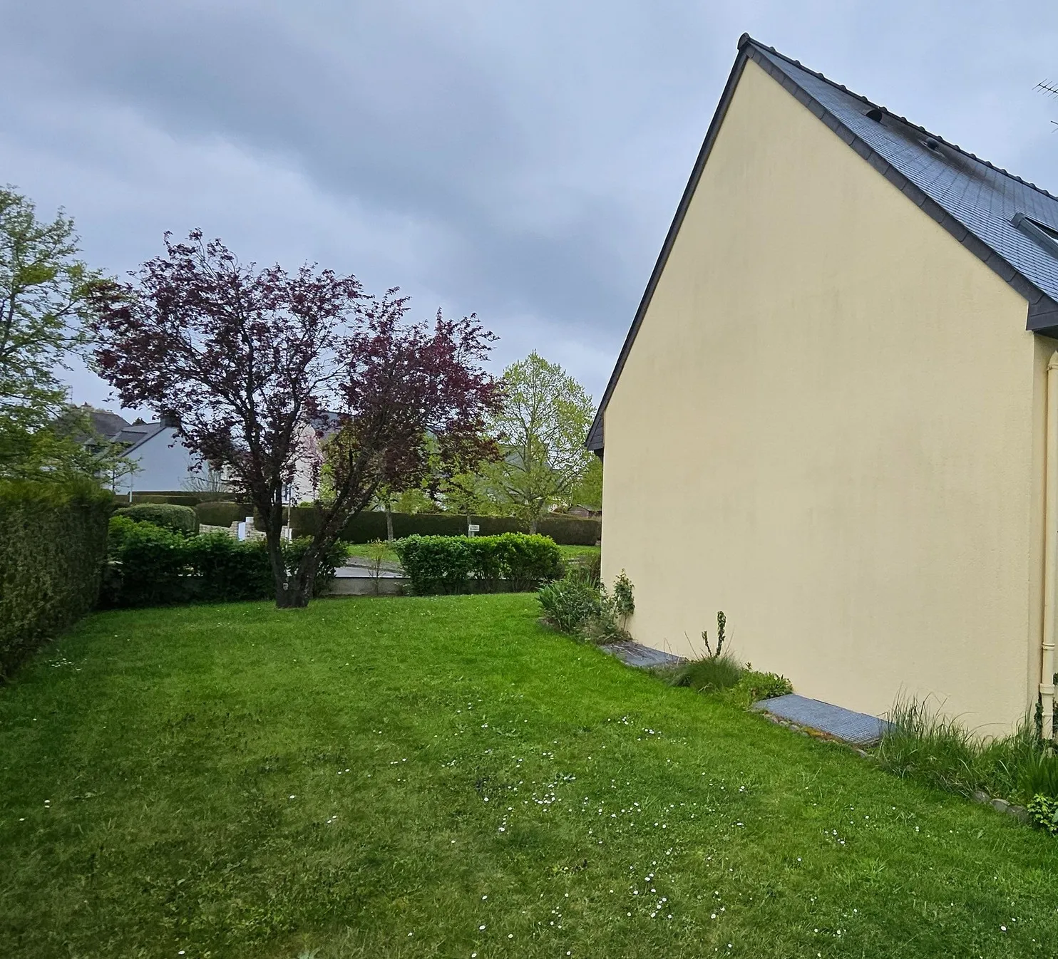 Photo avant extension de maison à Melesse – suite parentale 21 m² par Ouest Extension